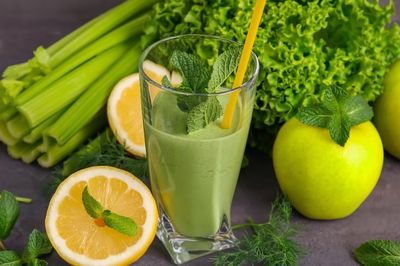 Trời nắng nóng cực đỉnh: Ra đường nhớ mang theo loại nước này để tránh sốc nhiệt