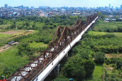 Hà Nội: Diện mạo mới của cầu Long Biên trong ngày đầu tiên thông xe trở lại
