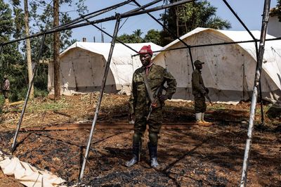 Dịch Ebola diễn biến xấu đi, WHO kêu gọi ngưng bắn tại CHDC Congo