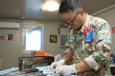 Bác sĩ Việt Nam phẫu thuật thành công ca chấn thương phức tạp tại Nam Sudan