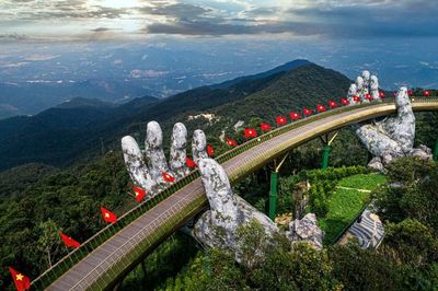 Báo Mỹ gọi tên Cầu Vàng trong danh sách những cây cầu biểu tượng nhất châu Á