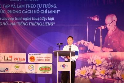 Đổi mới cách thức sinh hoạt chính trị qua chương trình nghệ thuật đặc biệt 'Bác Hồ - Hai tiếng thiêng liêng'