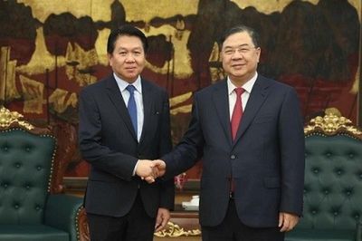 Phó Thủ tướng Thường trực Chính phủ Phạm Gia Túc tiếp Thứ trưởng Ngoại giao Lào Anouparb Vongnorkeo