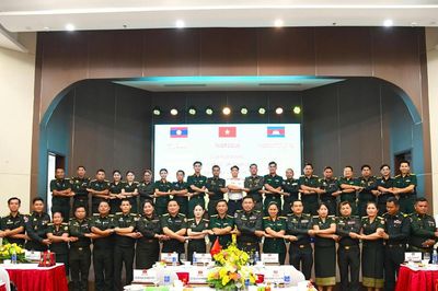 Giao lưu sĩ quan trẻ Quân đội 3 nước Việt Nam - Lào - Campuchia