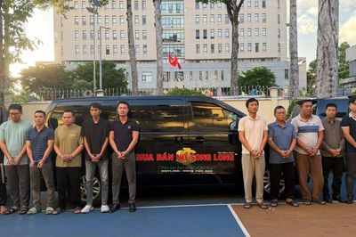Đòi nợ kiểu 'xã hội đen' đội lốt doanh nghiệp: Vay vài trăm triệu, ép phải trả 5,6 tỉ đồng