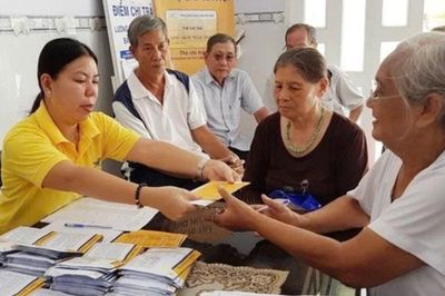 Mức trợ cấp hằng tháng đối với cán bộ xã, phường, thị trấn già yếu nghỉ việc
