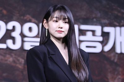 Nữ diễn viên Kang Mina lên tiếng trước tin đồn bất hòa