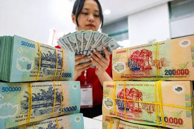 Quý I/2026: NIM thu hẹp rõ hơn ở các nhà băng nhỏ và vừa, nợ xấu tăng chủ yếu từ phân khúc cho vay cá nhân