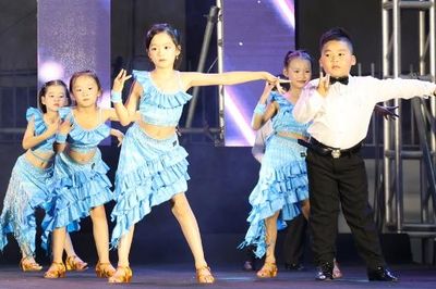 Gần 200 thiếu nhi Bắc Ninh tham gia Liên hoan 'Vũ điệu mùa hè'