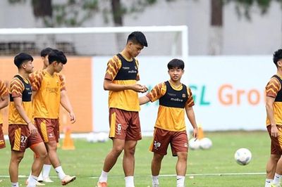 V-League 2025-2026: Lịch thi đấu bất lợi đe dọa cơ hội trụ hạng của Hoàng Anh Gia Lai