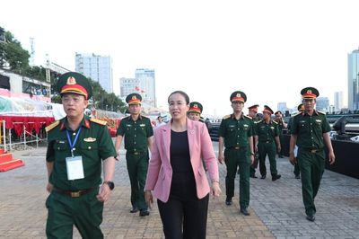 Lãnh đạo thành phố Đà Nẵng rà soát sân khấu và khán đài trước khai mạc DIFF 2026