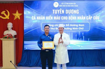 Bệnh viện Đa khoa Ninh Thuận tuyên dương cá nhân hiến máu cho bệnh nhân cấp cứu