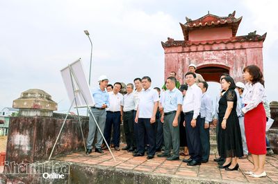 Bí thư Tỉnh ủy Trần Phong kiểm tra tiến độ triển khai 2 dự án trên địa bàn xã Diên Khánh