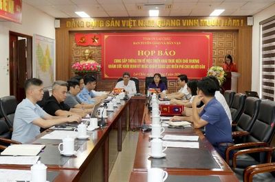 Họp báo cung cấp thông tin về triển khai khám sức khỏe định kỳ, khám sàng lọc miễn phí cho người dân