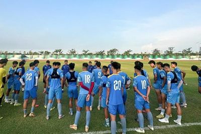 U19 Việt Nam rèn quân dưới nắng nóng 32 độ tại Indonesia