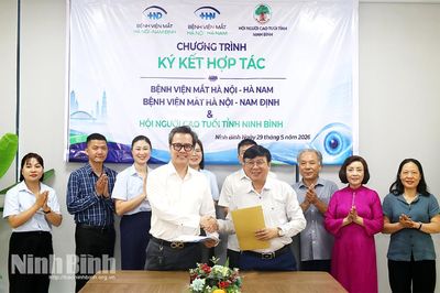 Ký kết hợp tác giữa Bệnh viện mắt Hà Nội-Hà Nam, Bệnh viện mắt Hà Nội-Nam Định với Hội Người cao tuổi tỉnh