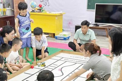 Khơi mở tư duy công nghệ từ robotics