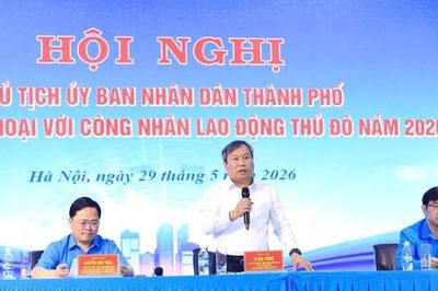 Chủ tịch UBND TP Hà Nội Vũ Đại Thắng gặp gỡ, đối thoại với công nhân lao động Thủ đô