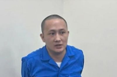 Nổ súng trước cửa nhà bố dượng vì mâu thuẫn trong sinh hoạt