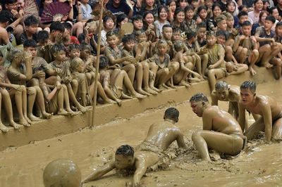Bản hòa tấu giữa bùn nước và khát vọng mùa màng
