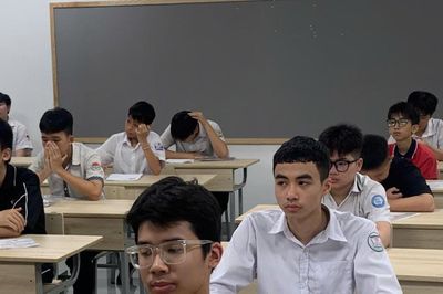 Gợi ý đáp án môn Tiếng Anh thi vào lớp 10 của Hà Nội