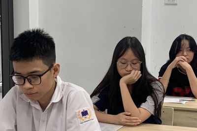 Giáo viên dự đoán điểm Tiếng Anh thi lớp 10 Hà Nội phổ biến 6 điểm
