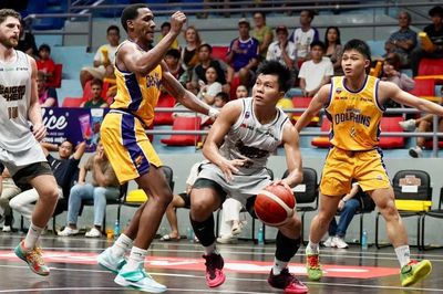 Nội binh tỏa sáng, Saigon Heat ngược dòng trước Nha Trang Dolphins
