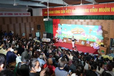 Ngày 1/6 trong bệnh viện: Giữ trọn tuổi thơ cho những 'chiến binh nhí'