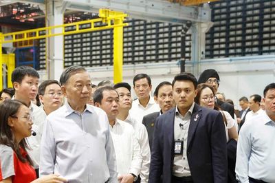 [Ảnh] Tổng Bí thư, Chủ tịch nước Tô Lâm thăm Trung tâm Thử nghiệm Đường sắt Singapore
