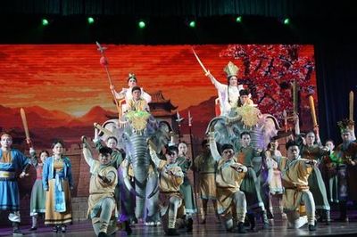 Sức trẻ của Đoàn Nghệ thuật Vàm Cỏ làm mới 'Tiếng trống Mê Linh'