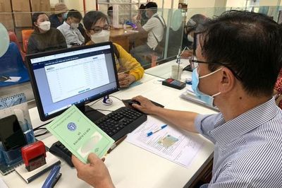 Đóng BHXH thấp hơn thu nhập: Nỗi lo lương hưu không đủ sống
