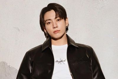 Jungkook BTS tái hiện không khí thập niên 1990 sau vụ 'vi phạm quyền sở hữu trí tuệ'