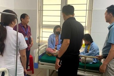 Xử phạt 80 triệu đồng và đình chỉ 2 cơ sở bánh mì gây ngộ độc thực phẩm tại Nghệ An