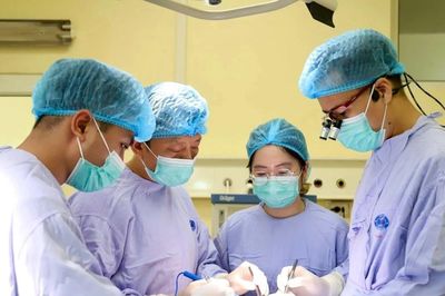 Tạo hình lưỡi sau phẫu thuật ung thư bằng kỹ thuật vi phẫu
