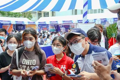 'Bệ đỡ' phát triển nguồn nhân lực bền vững