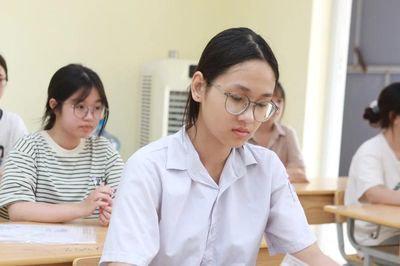 Đề Ngữ văn thi vào lớp 10 Hà Nội không đánh đố nhưng đủ độ phân hóa