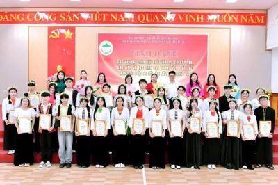 Giữ bản sắc, nâng chất lượng giáo dục ở Trường Phổ thông Dân tộc nội trú Phú Thọ