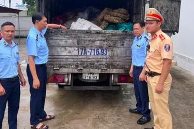 Ngăn chặn hơn 2 tấn mỡ lợn bốc mùi hôi thối chuẩn bị đưa ra thị trường
