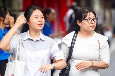 Đề thi Ngữ văn lớp 10 Hà Nội, gợi ý giải đề