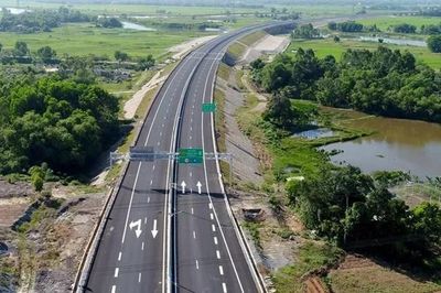 Rà soát lộ trình nâng cấp các tuyến cao tốc đầu tư theo quy mô phân kỳ