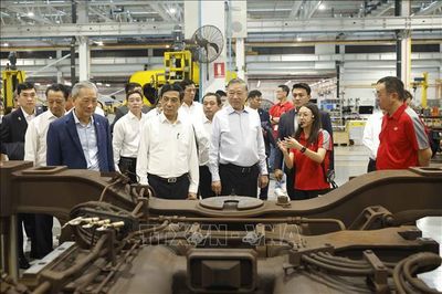Tổng Bí thư, Chủ tịch nước Tô Lâm thăm Trung tâm Thử nghiệm đường sắt Singapore