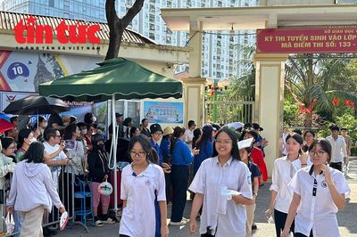 Thí sinh Hà Nội nhận định đề thi Ngoại ngữ vừa sức, bám sát chương trình học
