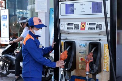 Chuyên gia khuyến cáo không cần dùng phụ gia khi sử dụng xăng E10