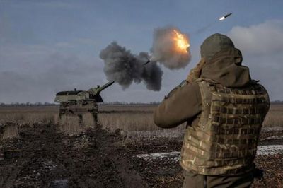 Vì sao Ukraine quyết định mở rộng bán vũ khí ra thế giới?