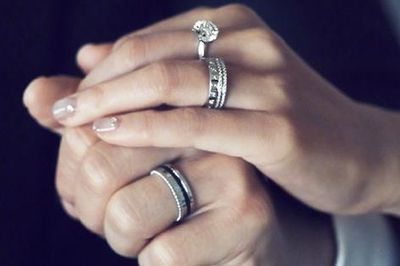 Thái Trác Nghiên kết hôn với 'hồng hài nhi' kém 10 tuổi