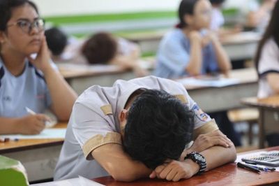 Thi môn Văn Kỳ thi vào lớp 10 ở Hà Nội: 390 thí sinh vắng; 1 thí sinh bị đình chỉ
