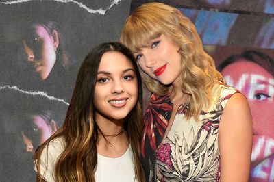 Olivia Rodrigo lần đầu phản ứng về tin đồn 'cạch mặt' Taylor Swift