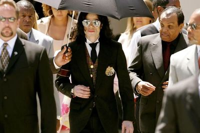 Con gái Michael Jackson tiếp tục cuộc chiến pháp lý giành quyền kiểm soát di sản