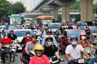 Hà Nội đề xuất hạn chế hoạt động xe máy xăng tại vùng lõi từ 1/7