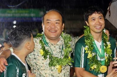 Công Phượng giành danh hiệu CLB đầu tiên, đưa Trường Tươi Đồng Nai lên chơi V.League